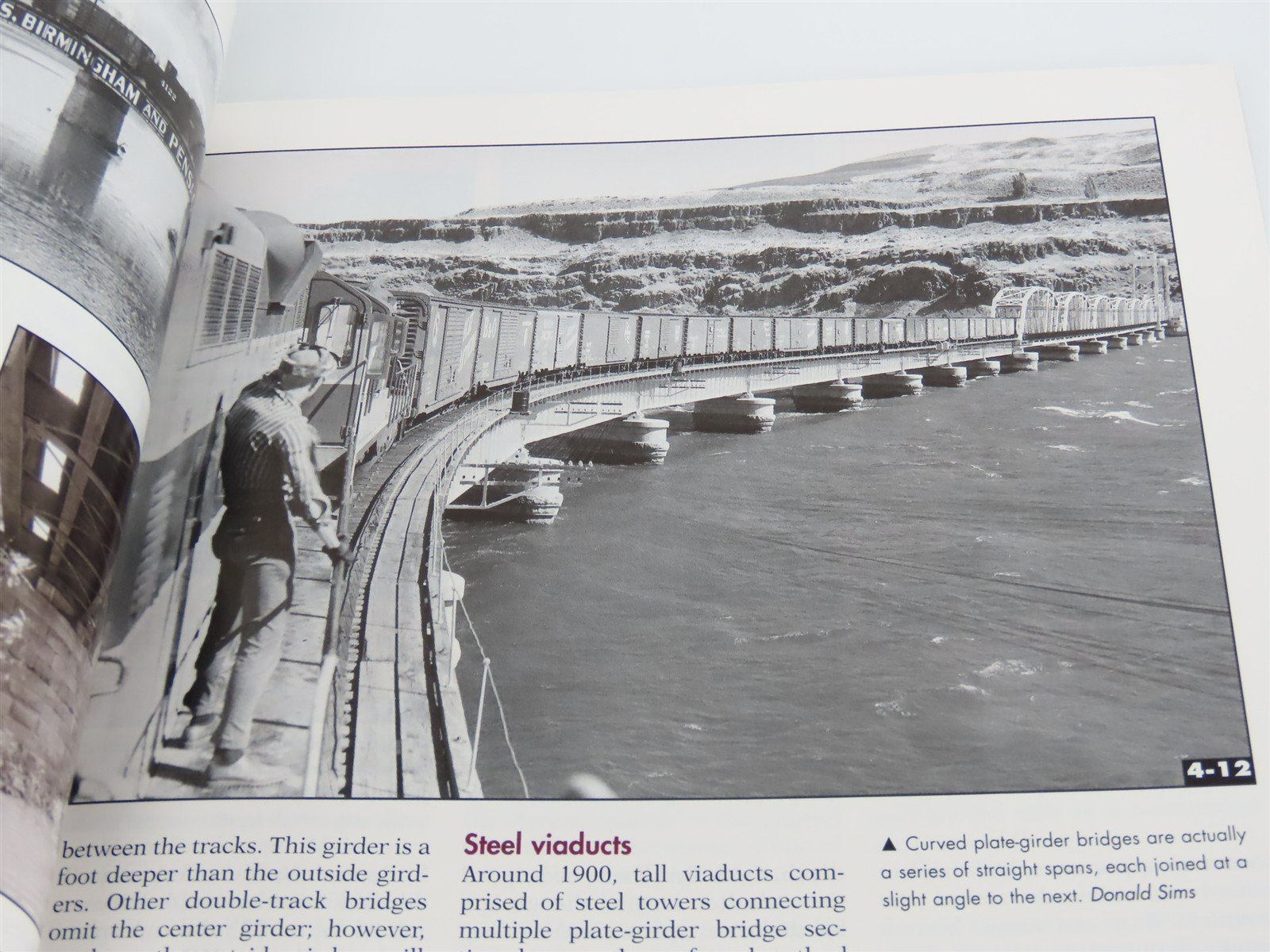 Model Railroader Books: Guide To Bridges, Trestles & Tunnels by Jeff Wilson SC