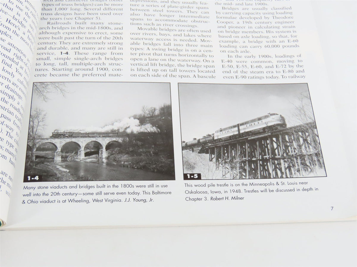 Model Railroader Books: Guide To Bridges, Trestles &amp; Tunnels by Jeff Wilson SC