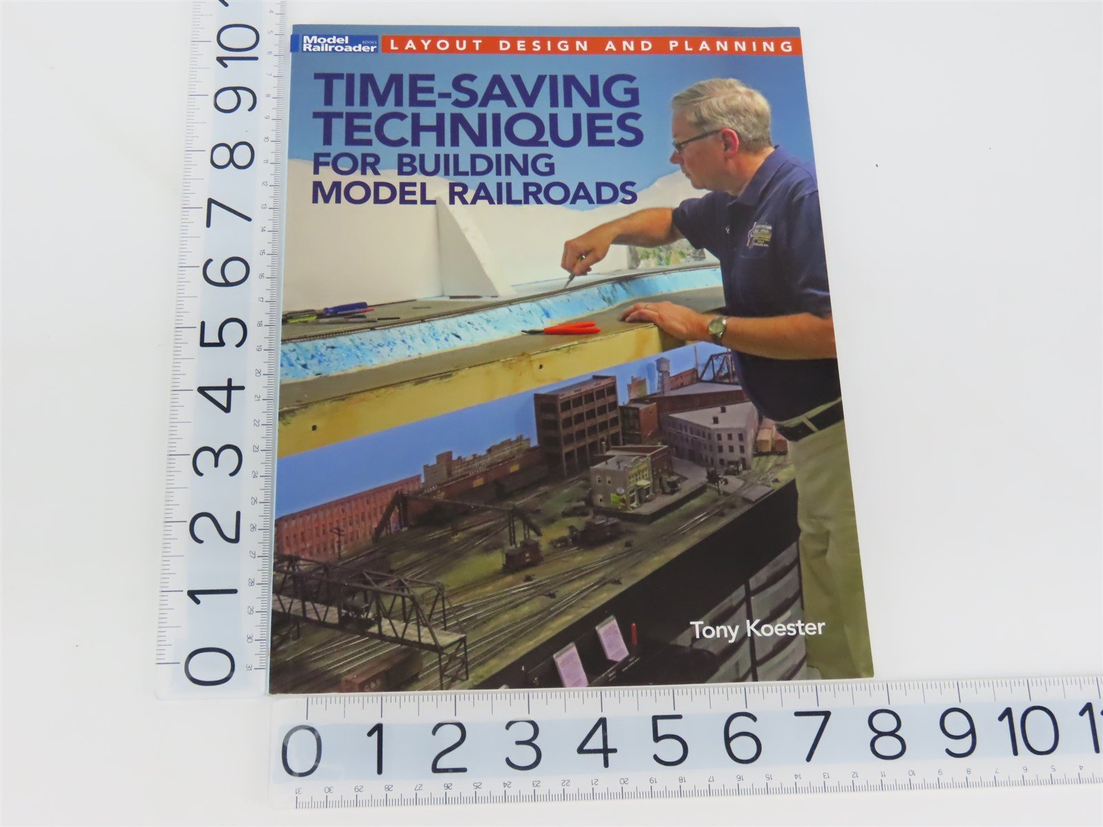 Model Railroader Books: Time-Saving Techniques For Building Model Railroads