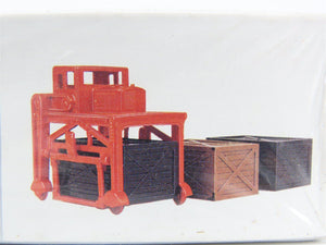 HO Scale AHM #11010 Operating Freight Carrier & Crates SEALED