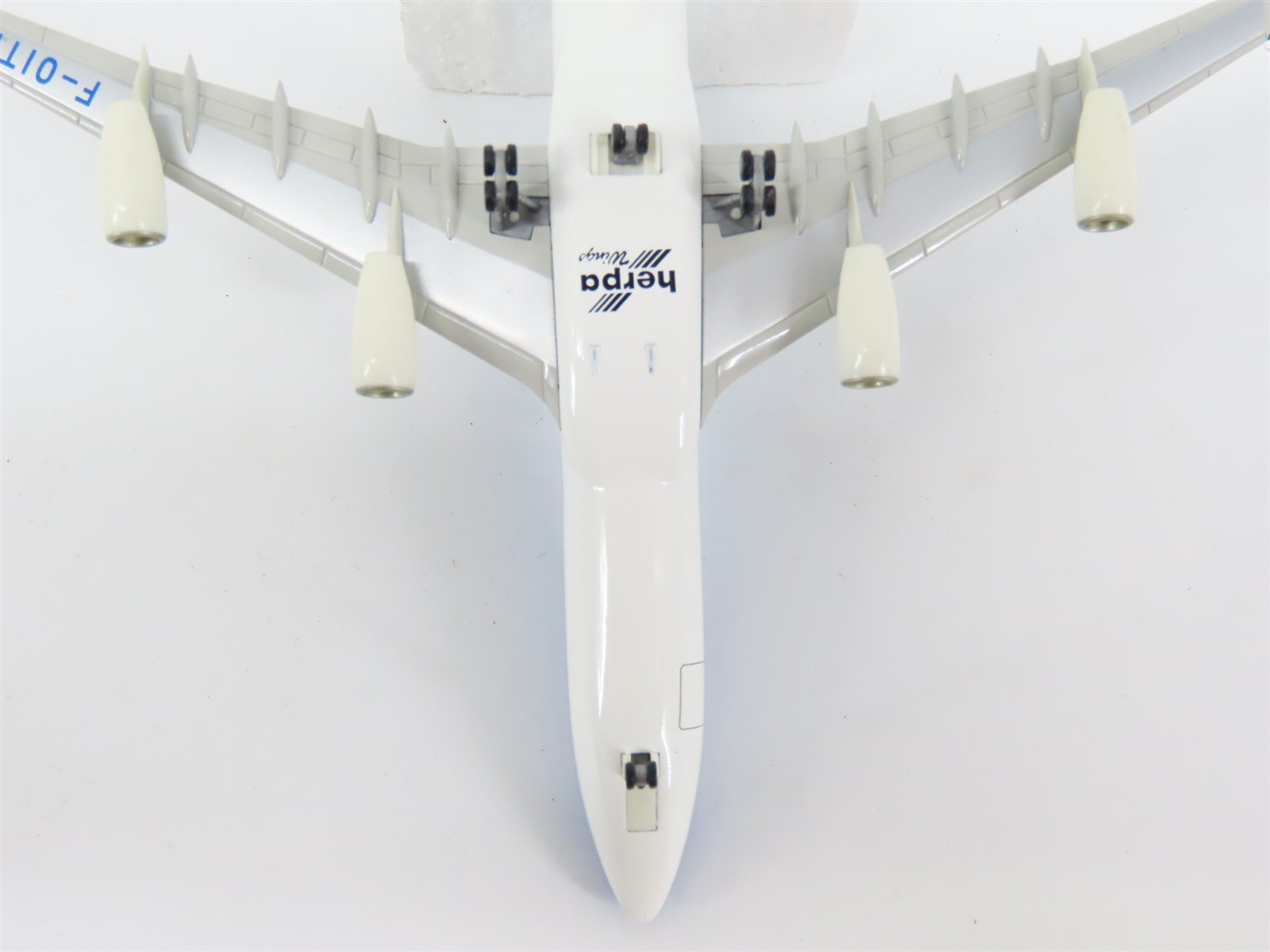 1:400 Scale Herpa Wings Die-Cast Air Tahiti Nui Airbus A340-200 F-OITN