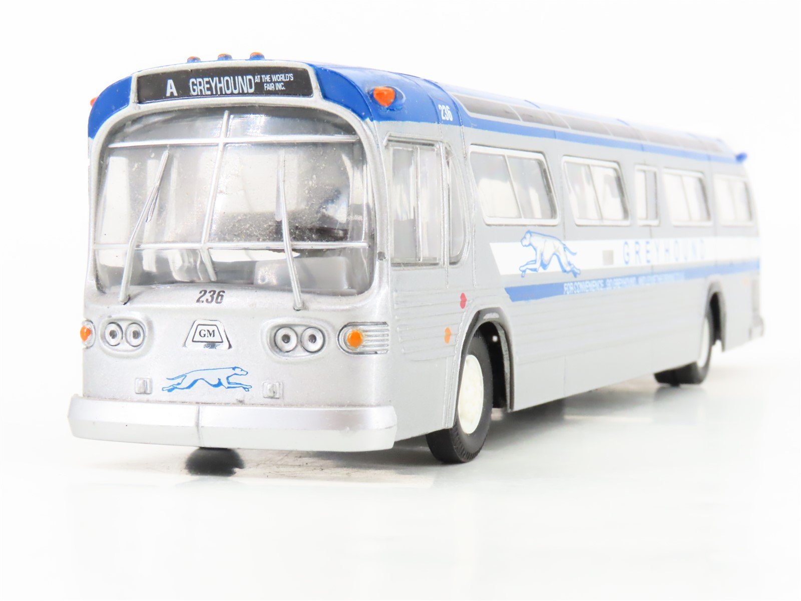1:50 Corgi 54503 Die-Cast GM Greyhound Lines New York World Fair Motorcoach