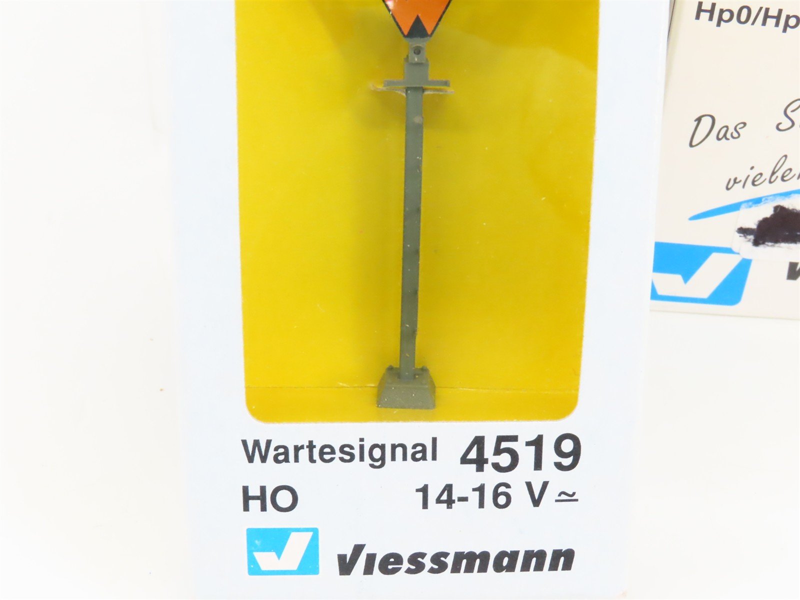 LOT of 6 HO Scale Viessmann 4501 & 4519 European Waiting & Form Signals