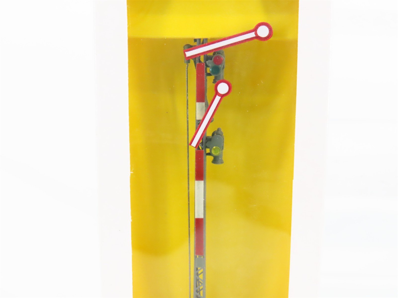 LOT of 6 HO Scale Viessmann 4501 & 4519 European Waiting & Form Signals