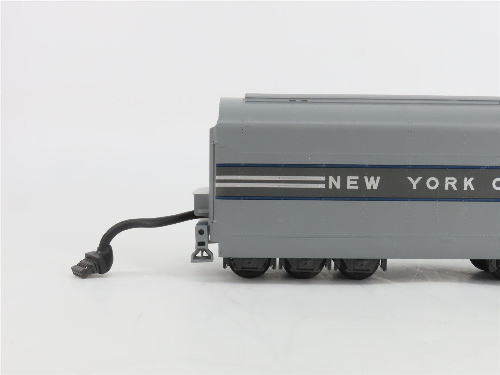 O Gauge 3-Rail MTH 20-3045-1 NYC 4-8-4 Dreyfuss Steam Loco #5445 DOES NOT RUN