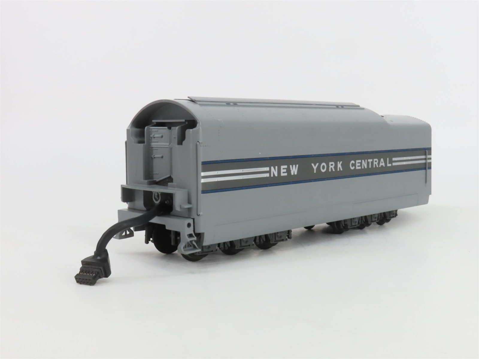 O Gauge 3-Rail MTH 20-3045-1 NYC 4-8-4 Dreyfuss Steam Loco #5445 DOES NOT RUN