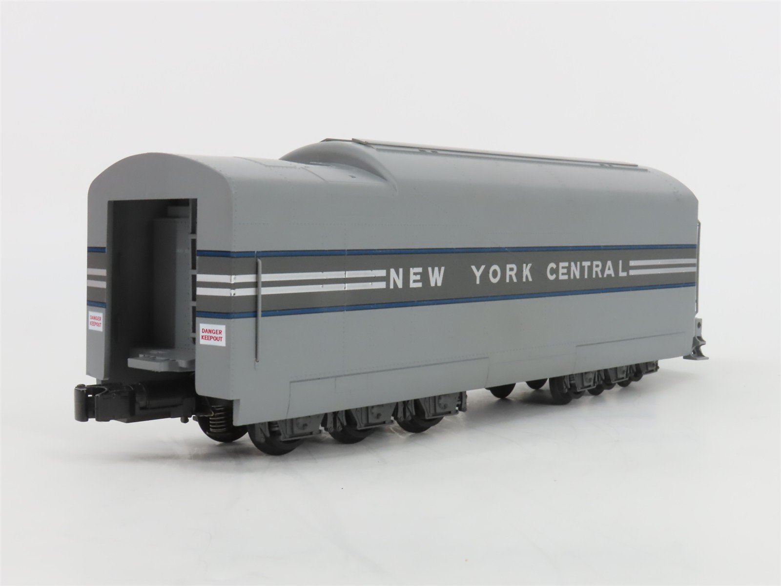 O Gauge 3-Rail MTH 20-3045-1 NYC 4-8-4 Dreyfuss Steam Loco #5445 DOES NOT RUN
