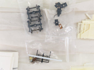 HO Scale NEB&W Green Dot Models Kit #NGD-F032 Cabot 3-Bay Covered Hopper