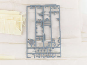 HO Scale NEB&W Green Dot Models Kit #NGD-F032 Cabot 3-Bay Covered Hopper
