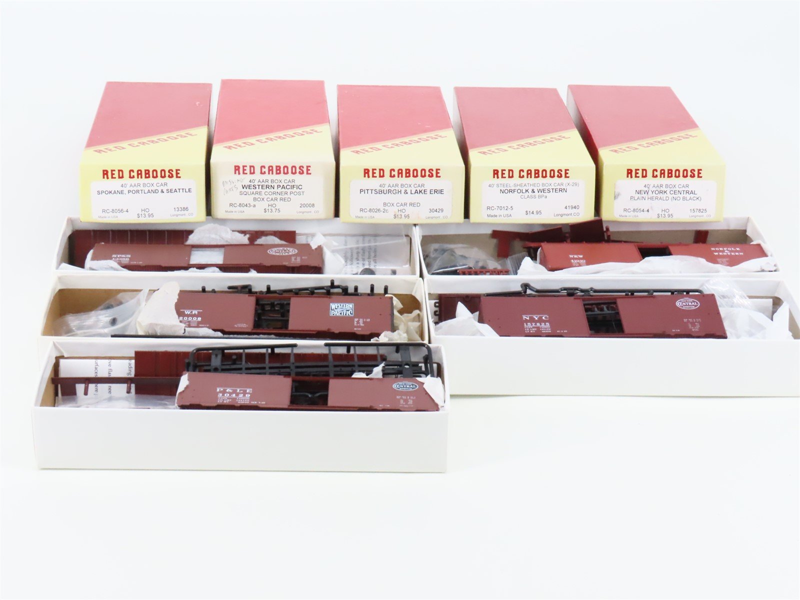 LOT of 5 HO Scale Red Caboose Kits NYC/P&LE/WP/SP&S/NW Box Cars
