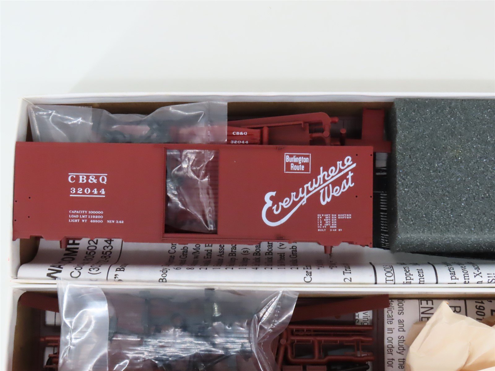 LOT of 11 HO InterMountain Kits WFEX/PFE/GN/WP/MDT/CB&Q/ATSF Box Cars & Reefers