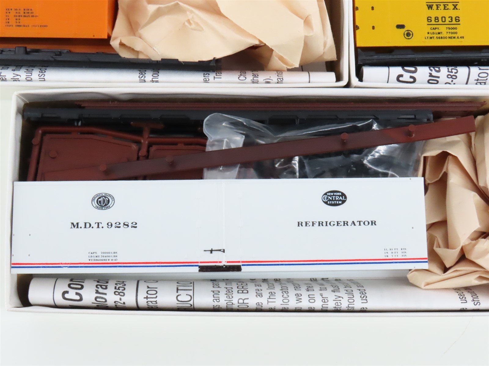 LOT of 11 HO InterMountain Kits WFEX/PFE/GN/WP/MDT/CB&Q/ATSF Box Cars & Reefers