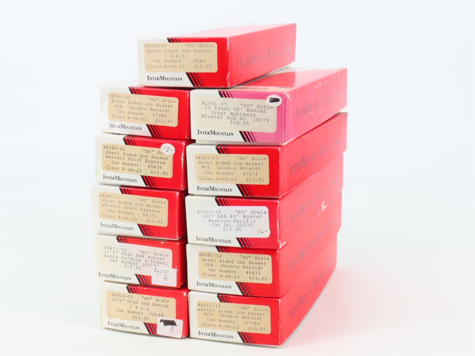 LOT of 11 HO InterMountain Kits WFEX/PFE/GN/WP/MDT/CB&Q/ATSF Box Cars & Reefers