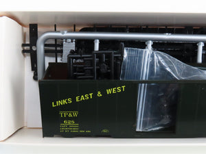 HO Branchline Blueprint Series Kit 1610 TP&W Toledo Peoria & Western Box Car 628