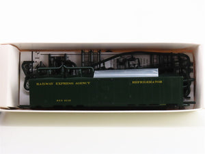 HO Branchline Blueprint Series Kit 2501 REX Railway Express Agency Reefer #6112