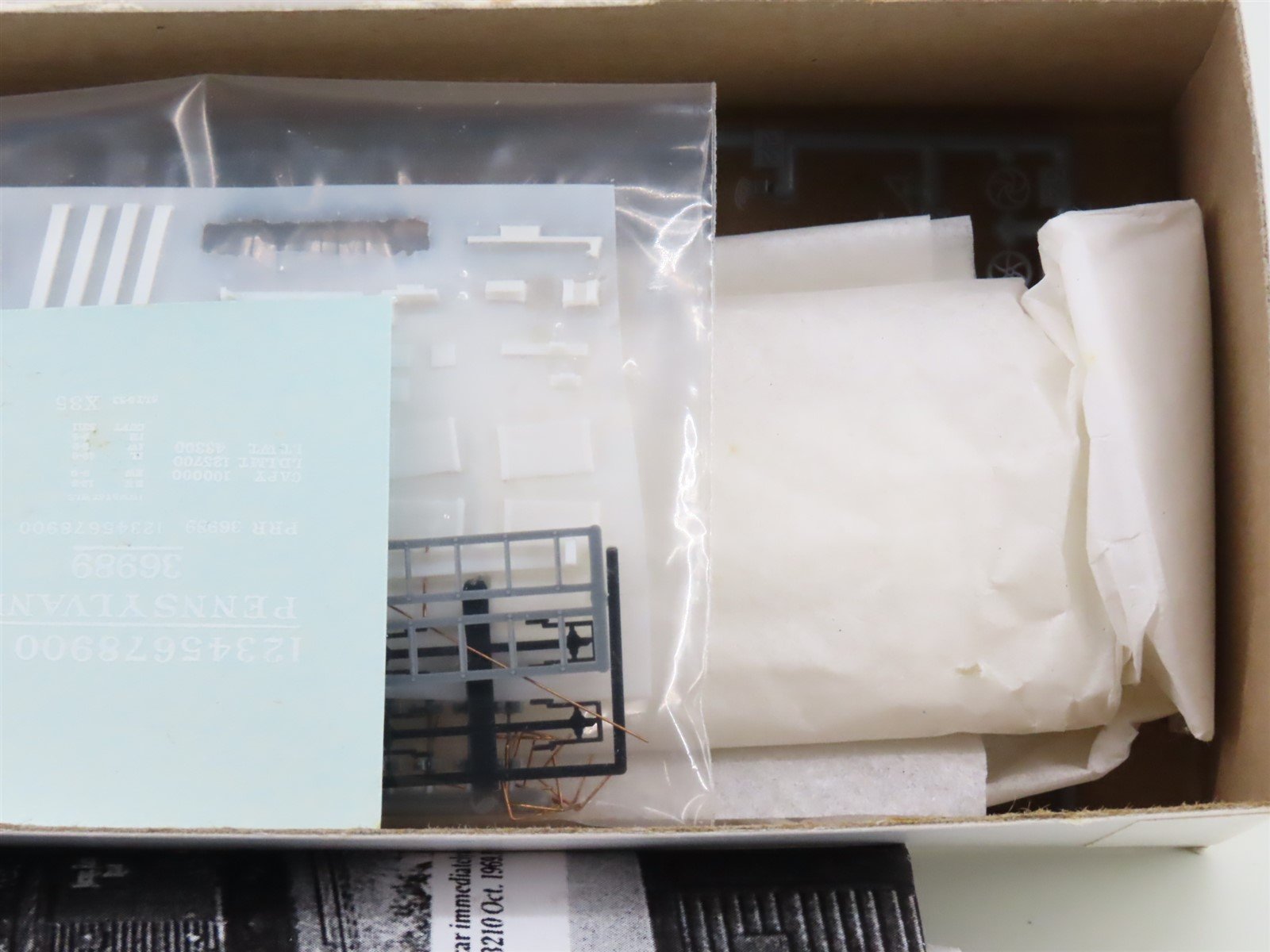 HO Scale Funaro & Camerlengo Kit 6816 PRR Pennsylvania Railroad Box Car
