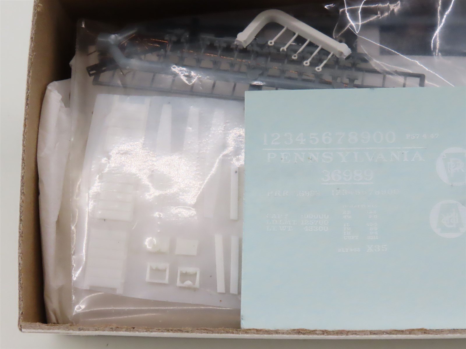 HO Scale Funaro & Camerlengo Kit 6816 PRR Pennsylvania Railroad Box Car