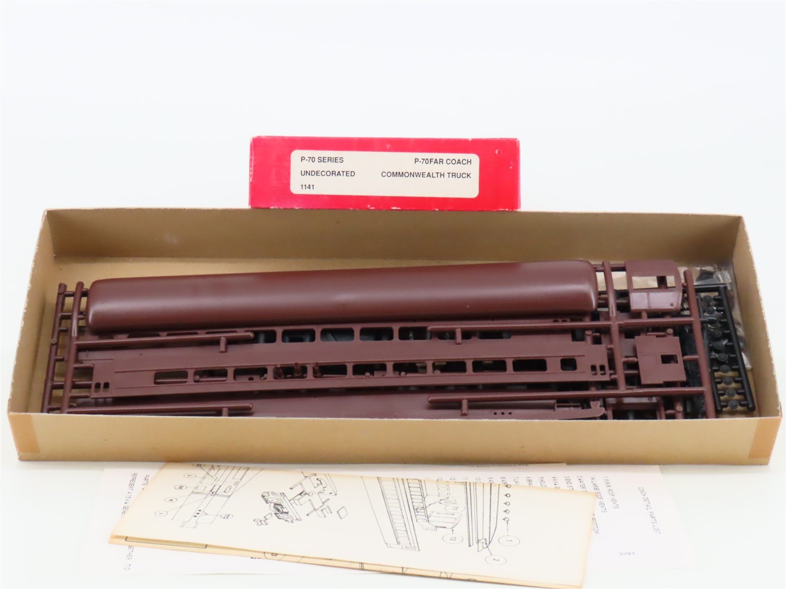 HO Scale Eastern Car Works Kit #1141 Undecorated Coach Passenger Car