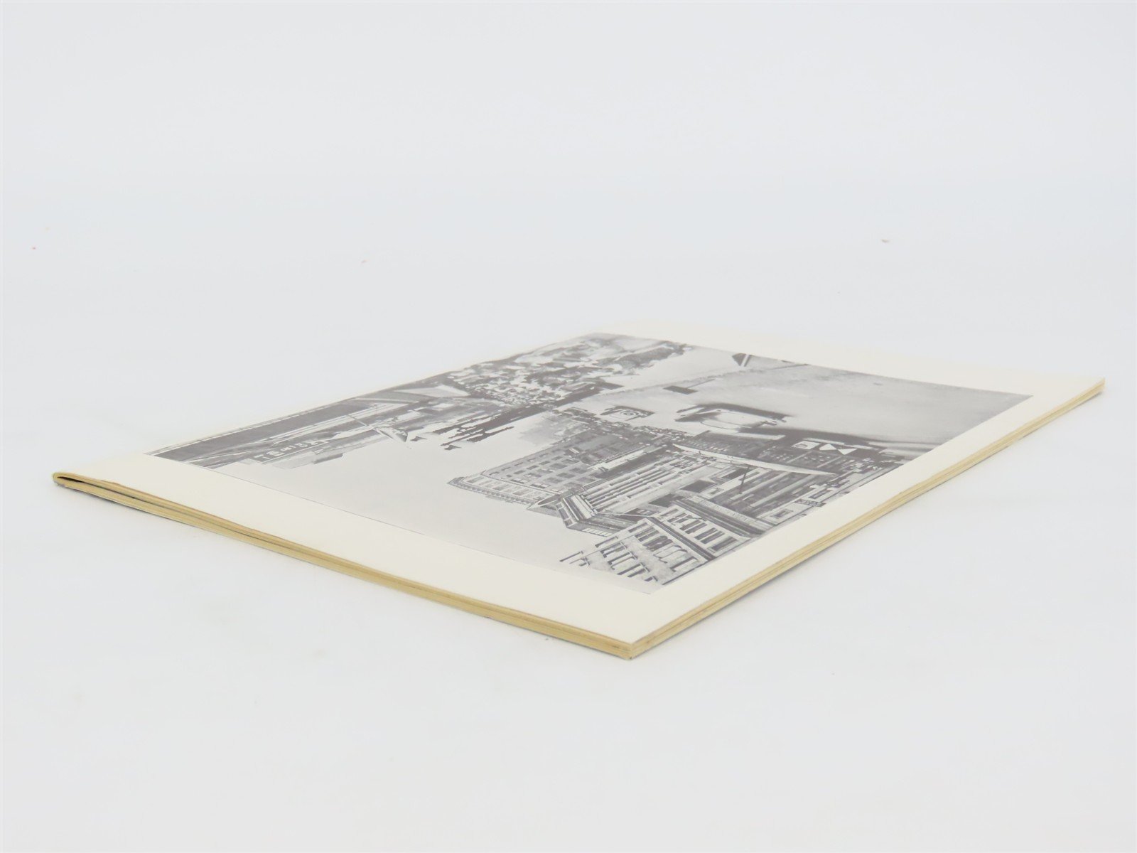 Trolley and Interurban Lines of The United States and Canada by Joe Gross SC Bk