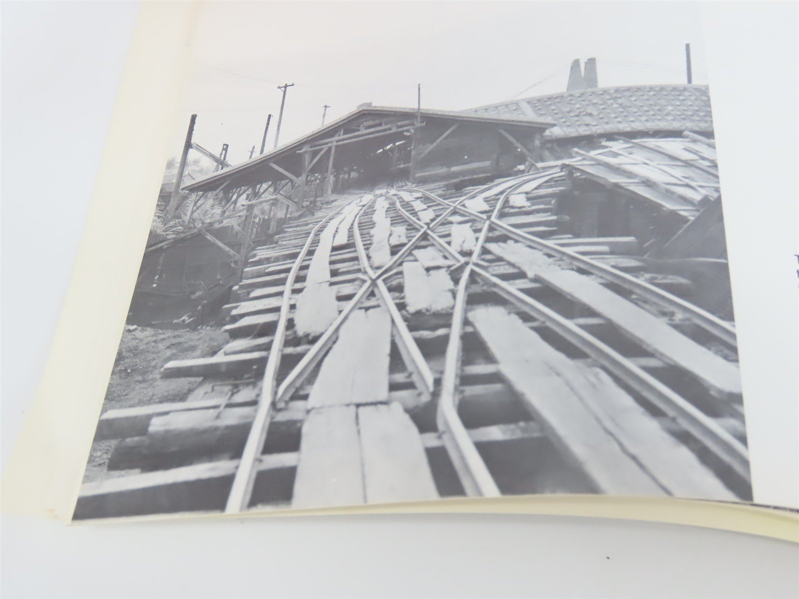 Rails To The Mines Taiwan's Forgotten Railways by Charles S. Small ©1978 SC Book