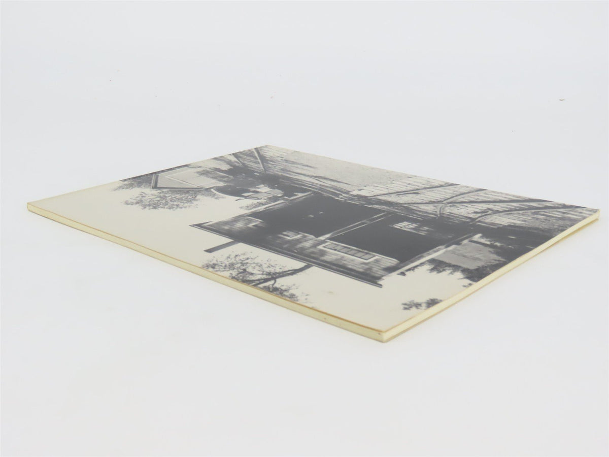 Structures Of The Maine Two-Footers Volume II by Peter S. Barney ©1988 SC Book