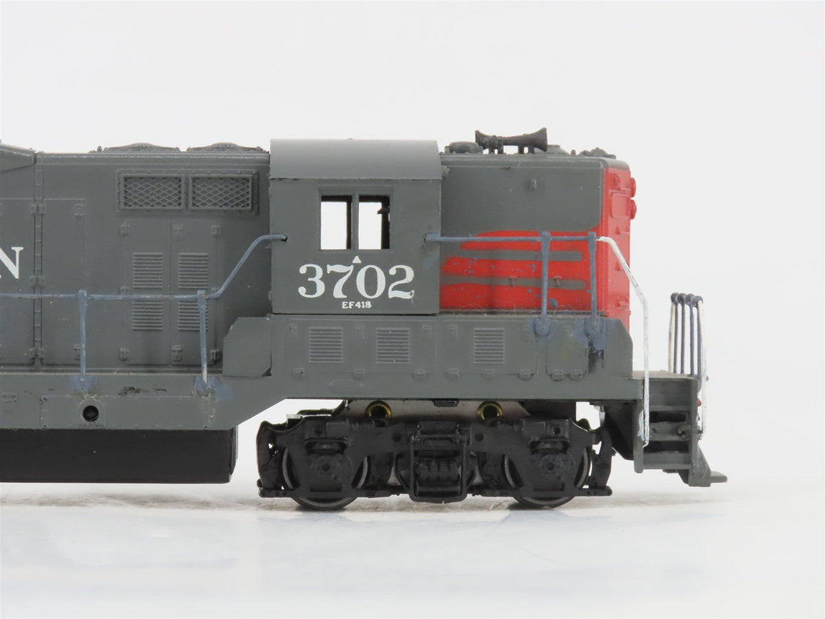 HO Scale Athearn 3153 SP Southern Pacific &quot;Bloody Nose&quot; EMD GP9 Diesel #3702