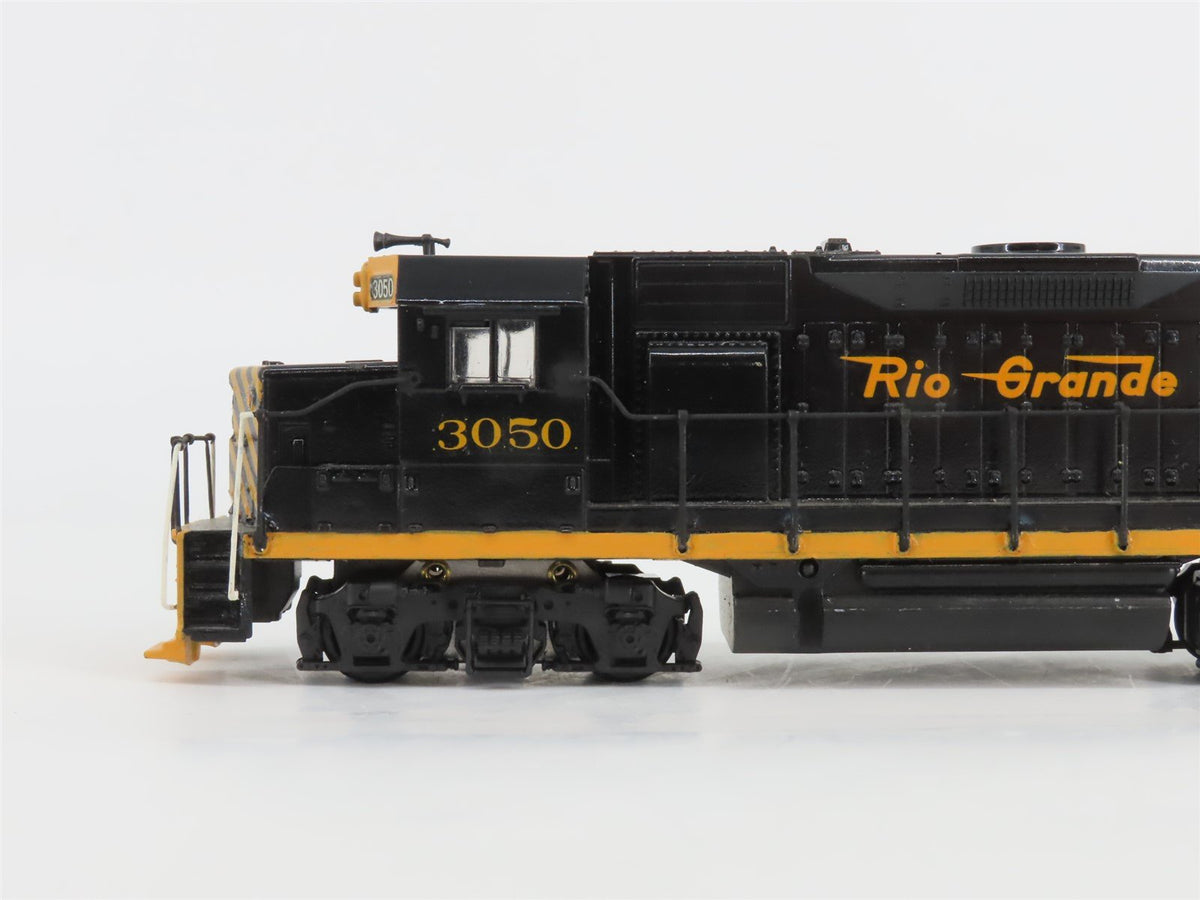 HO Scale Athearn 4200 D&amp;RGW Rio Grande GP35 Diesel #3050 - Custom - Unpowered