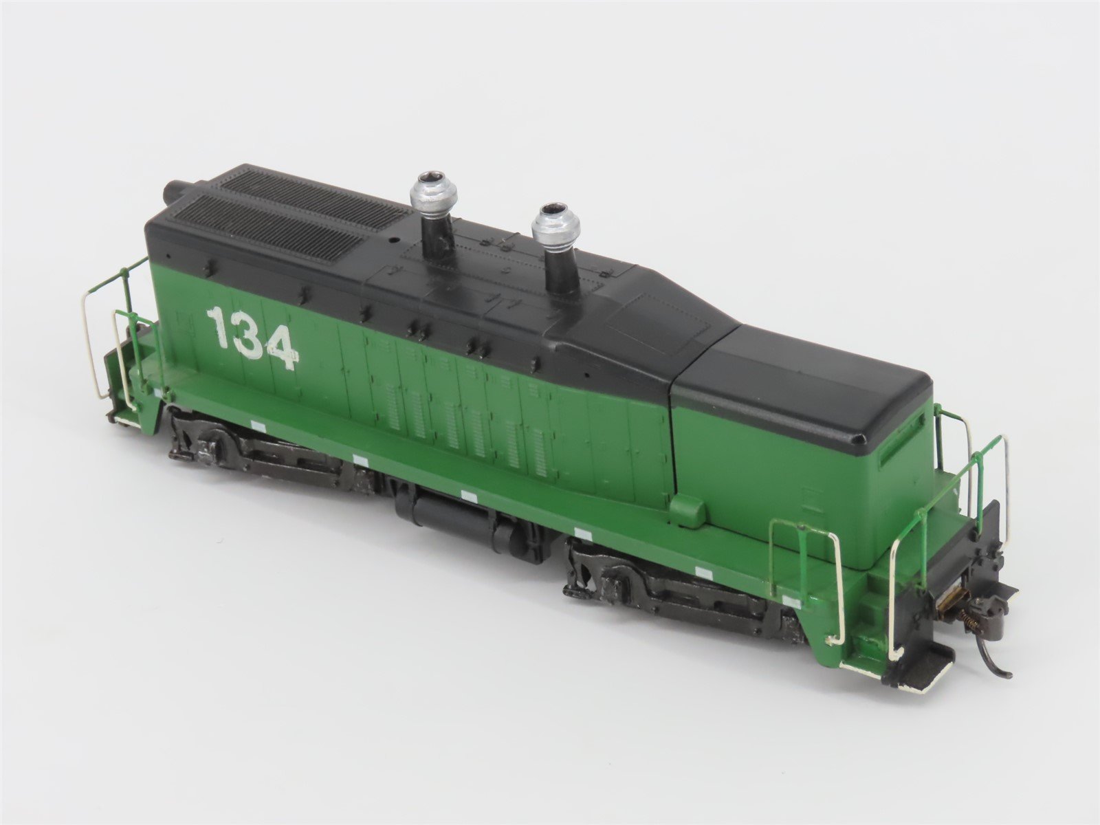 HO Scale Athearn 4002/4077 BN Burlington Northern SW1500 Cow & Calf Diesel Set