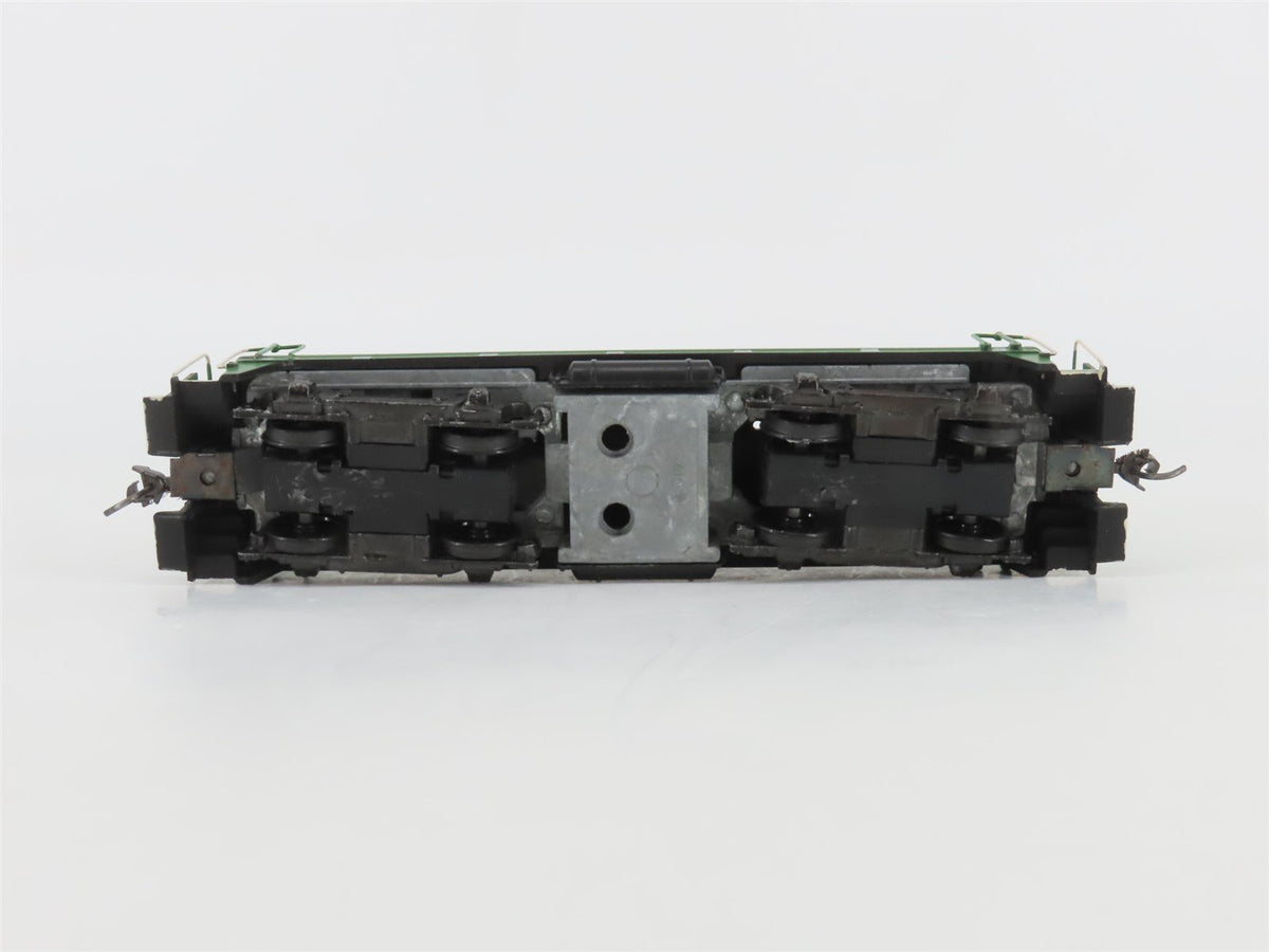 HO Scale Athearn 4002/4077 BN Burlington Northern SW1500 Cow &amp; Calf Diesel Set