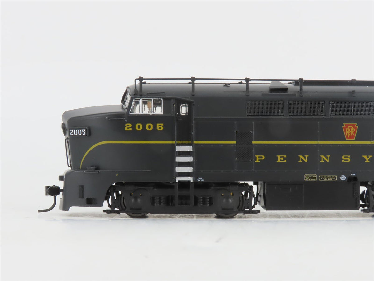 HO Broadway Limited BLI 4140 PRR BLW BF16A/B Sharknose Diesel Set - Paragon3