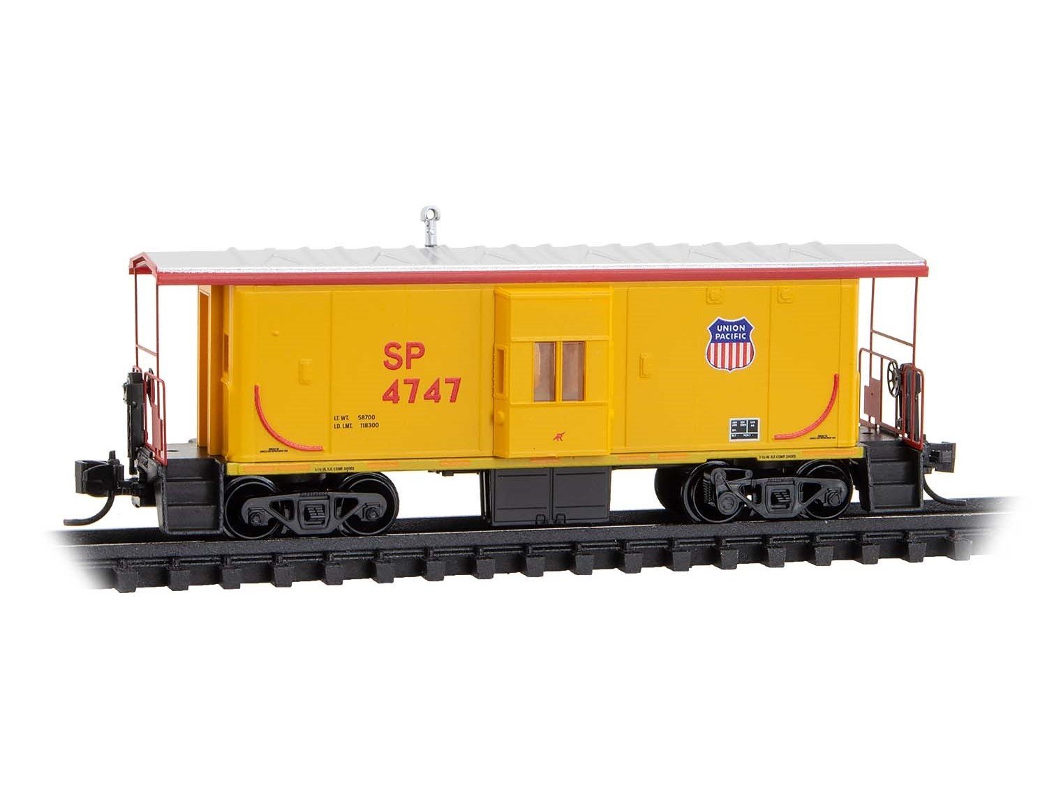 N Micro-Trains MTL 13000320 UP Union Pacific/ex-SP 31' Bay Window Caboose #4747
