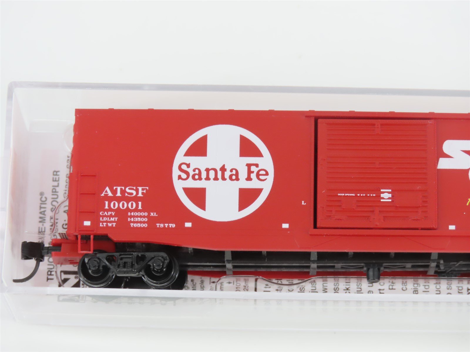 N Scale Micro-Trains MTL 18000380 ATSF Santa Fe 50' Single Door Box Car #10001