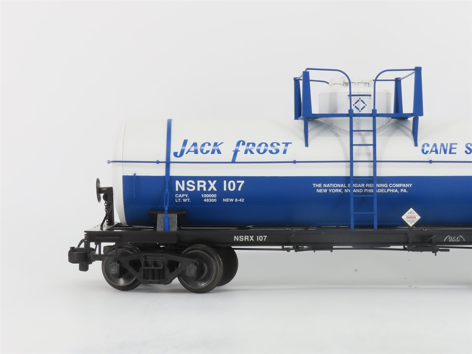 G Scale USA Trains R15123 NSRX Jack Frost 10,000 Gallon Tank Car #107