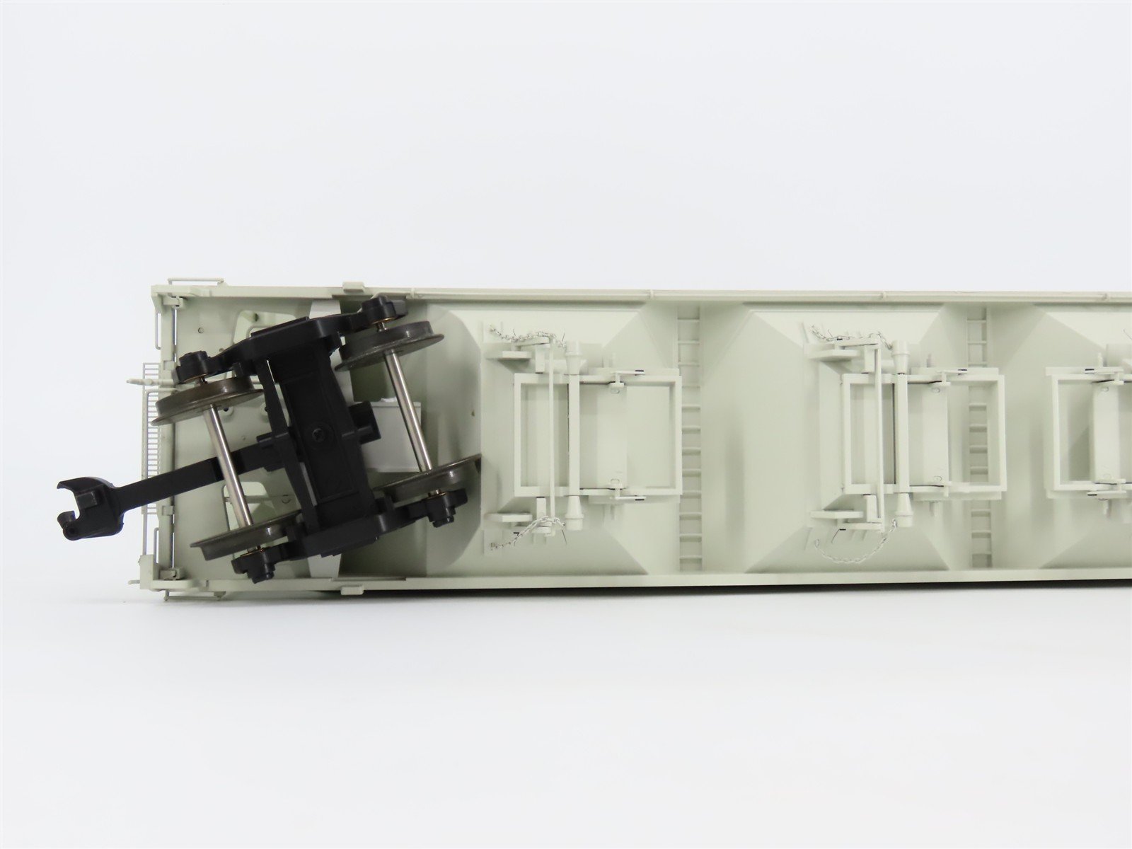 G Scale USA Trains RDG Reading 4-Bay Covered Hopper #79196