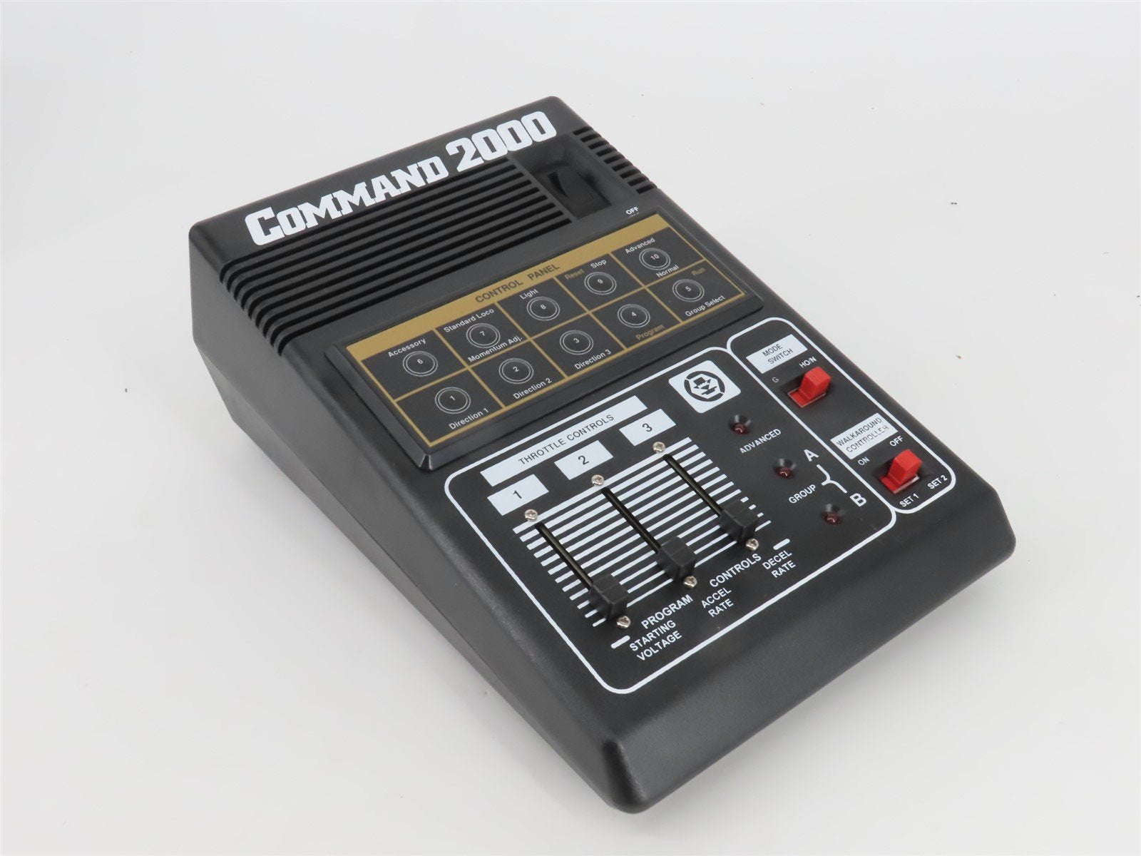 MRC AD090 Command 2000 DCC System