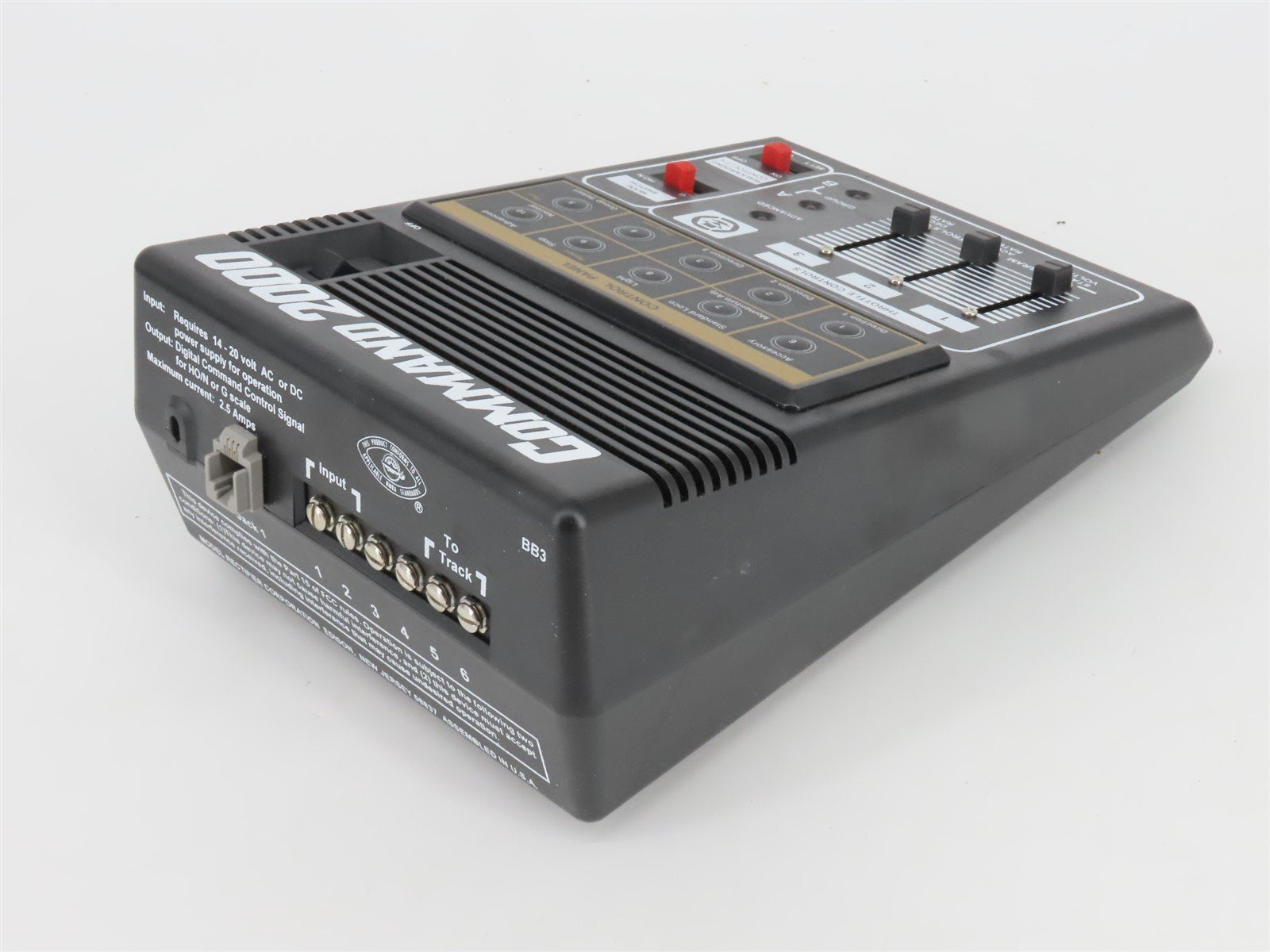 MRC AD090 Command 2000 DCC System