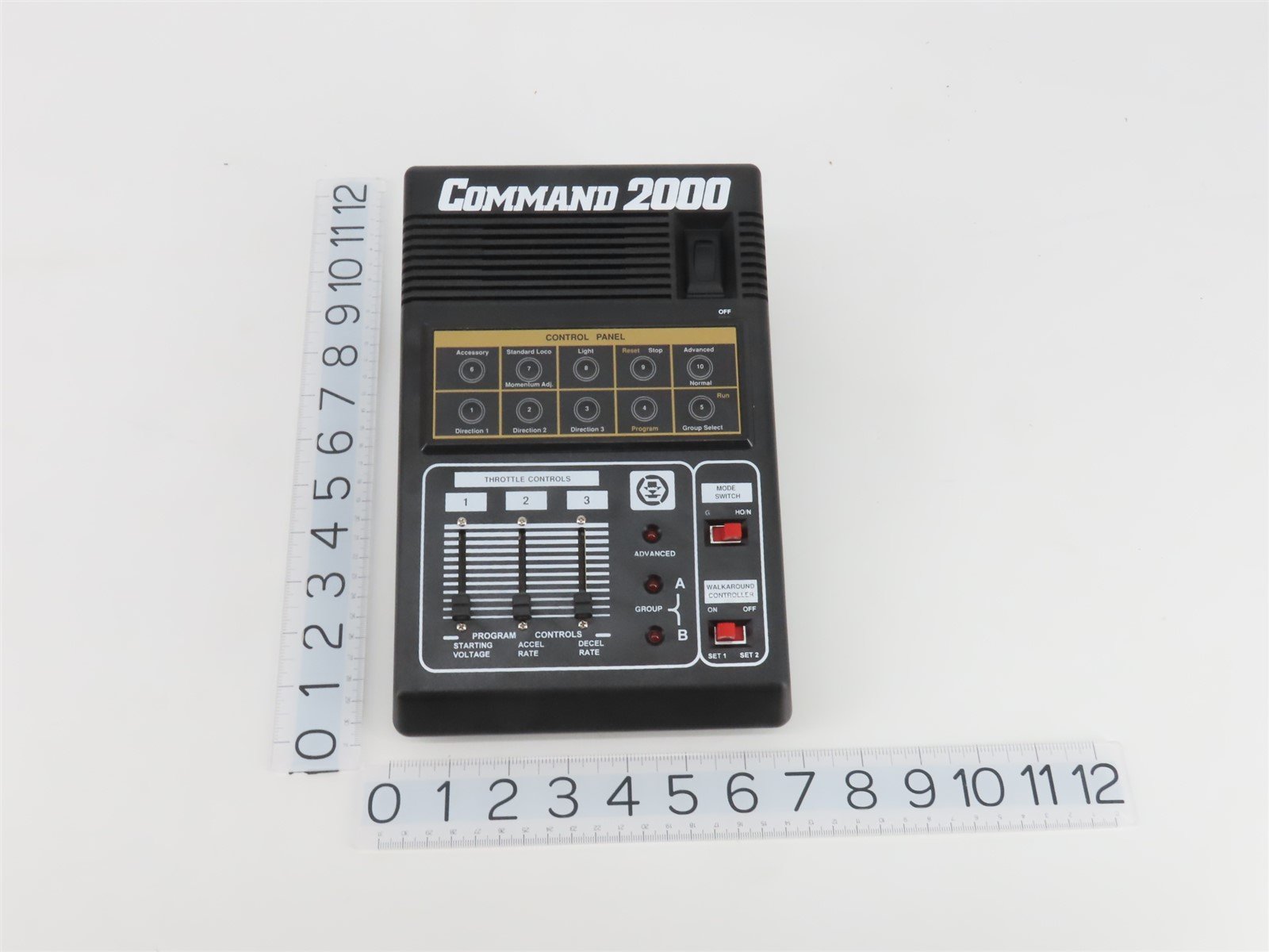 MRC AD090 Command 2000 DCC System