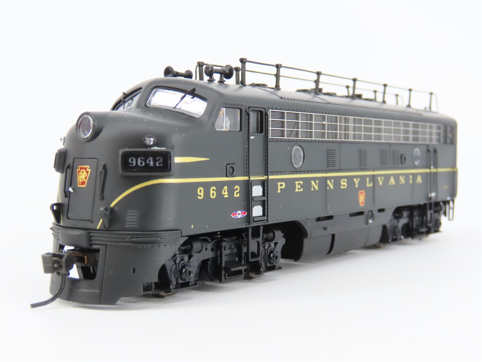 HO Scale Broadway Limited BLI 420 PRR Pennsylvania F7 A/B Diesel Loco Set w/DCC