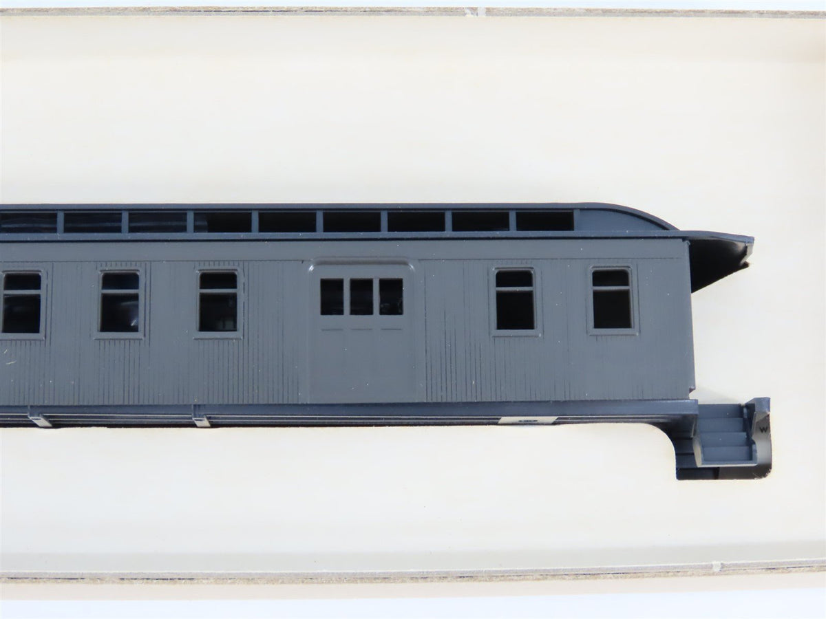HO Scale Roundhouse Undecorated &amp; UP Pullman Coach, Baggage Passenger Car Kits