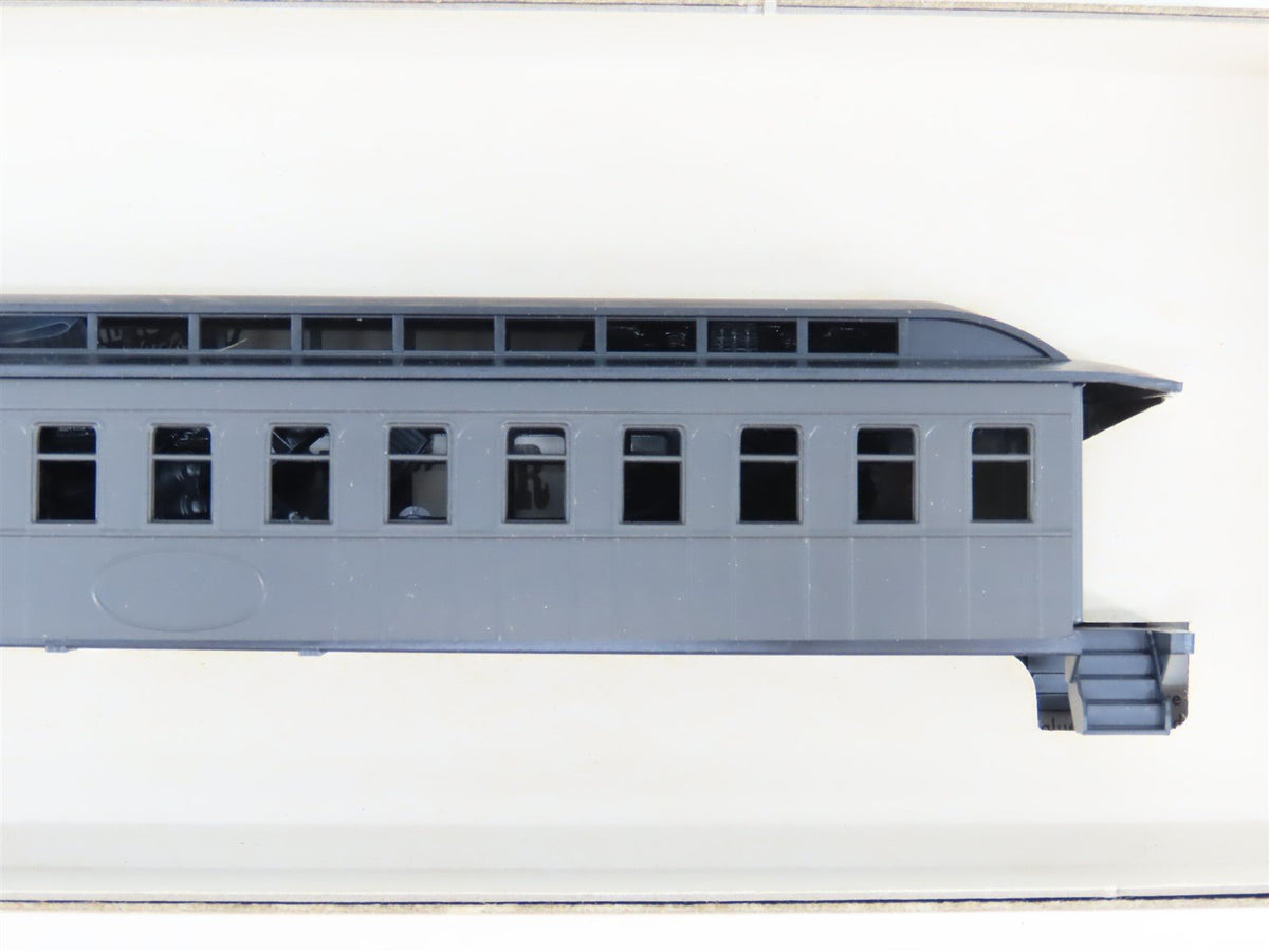 HO Scale Roundhouse Undecorated &amp; UP Pullman Coach, Baggage Passenger Car Kits