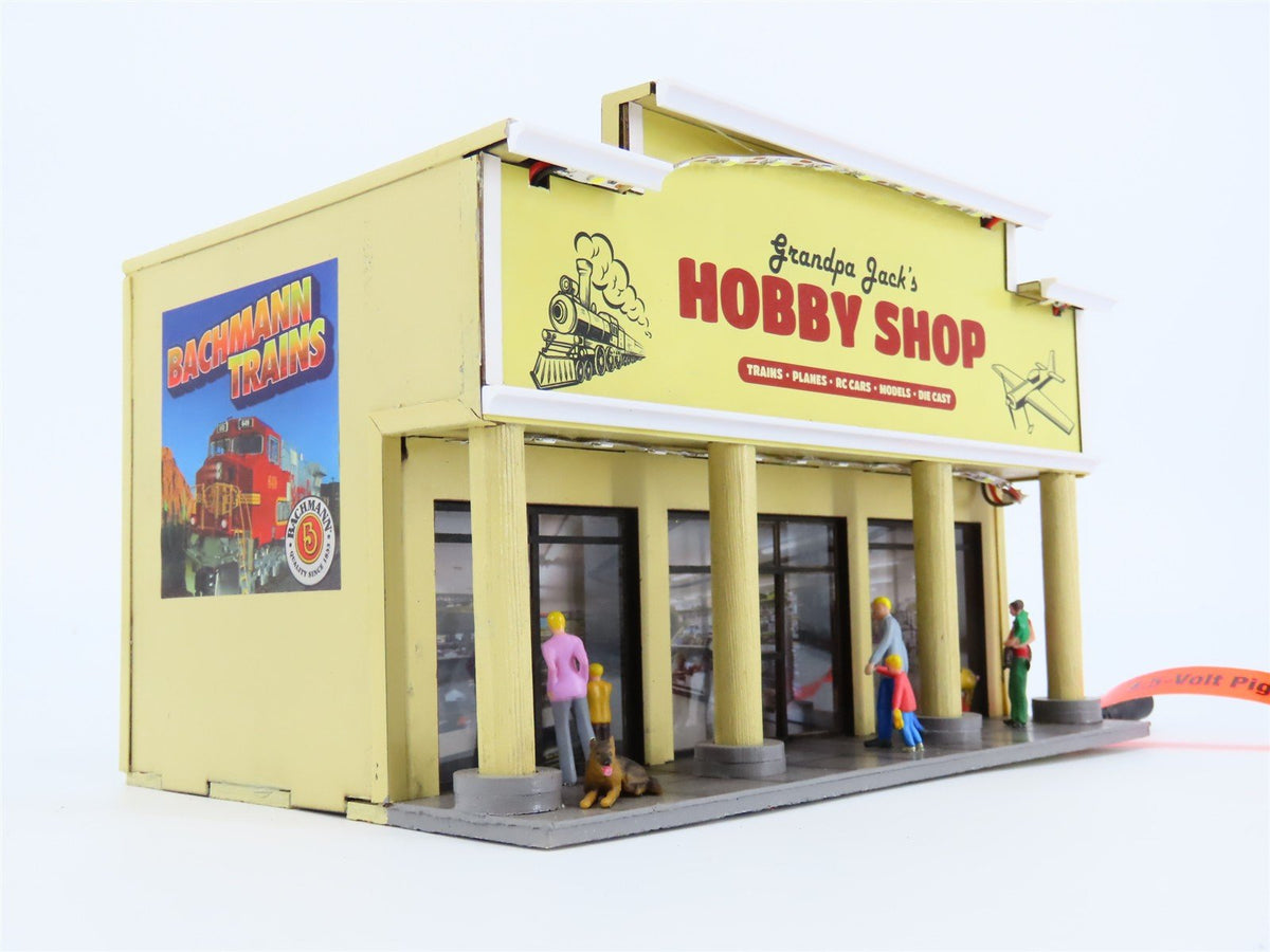 O 1/48 Scale Menards &quot;Grandpa Jack&#39;s Hobby Shop&quot; Building