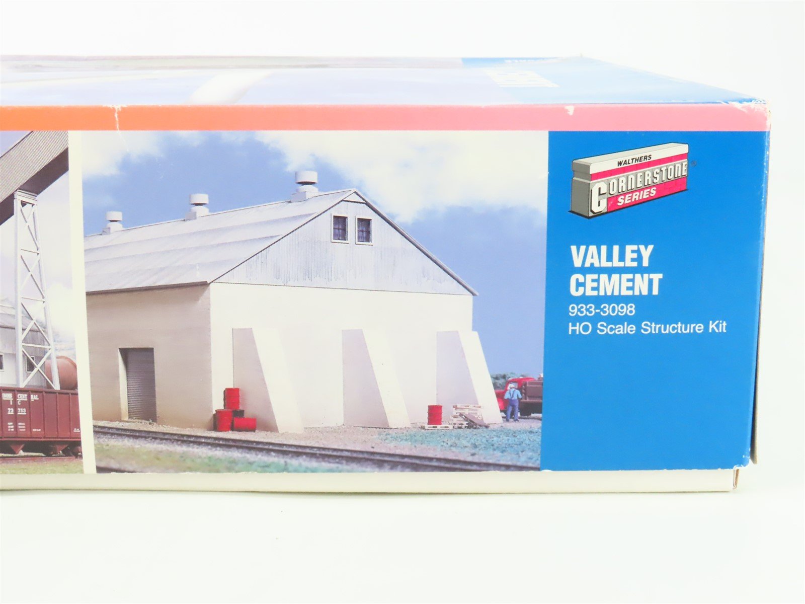 HO Walthers Cornerstone Kit 933-3098 Valley Cement #933-1050 Motorizing Kit