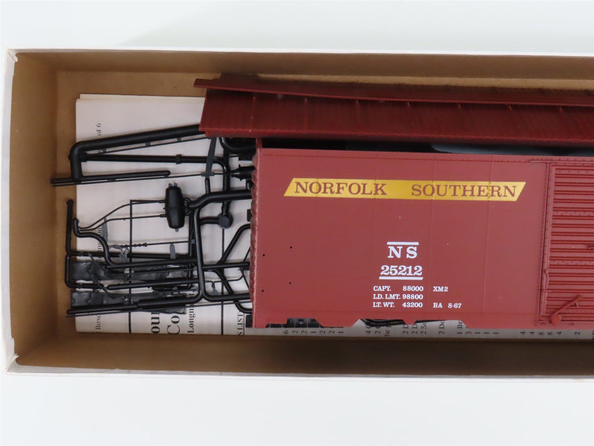 O Scale 2-Rail InterMountain Kit NS Norfolk Southern &quot;Tarwheel&quot; Box Car #25212