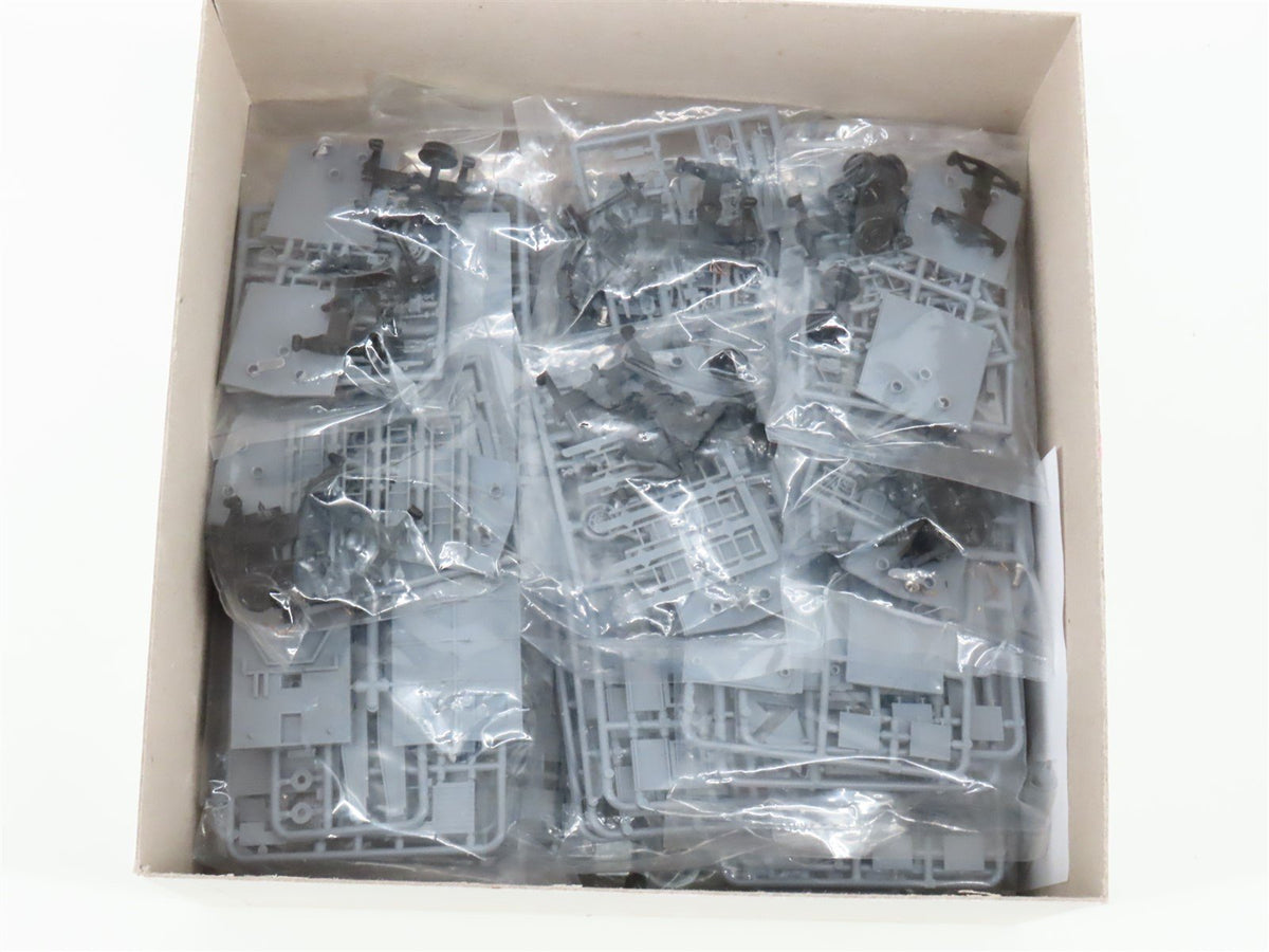 HO Scale Tichy Train Group Kit 6024 UP SP PFE Class R-40 Wood Reefer 6-Pack