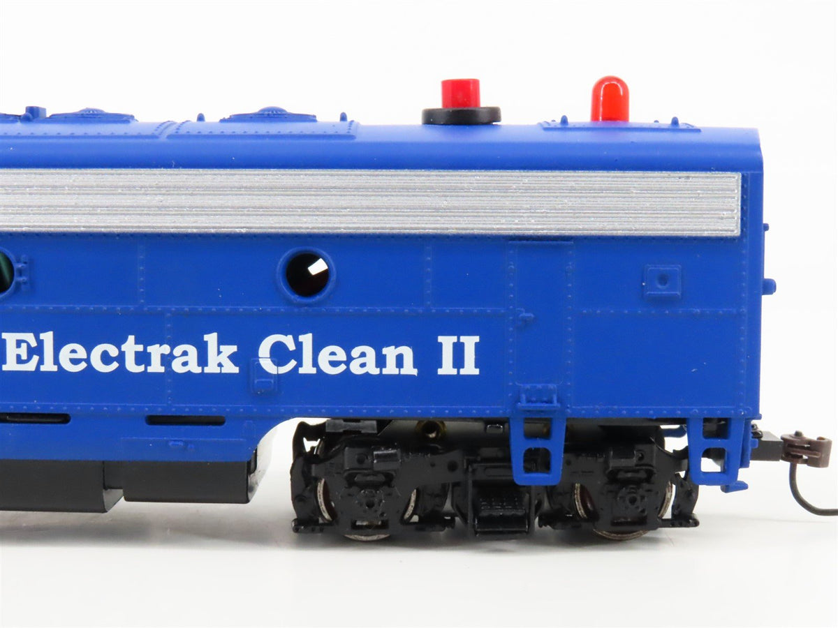 HO Scale Miniatronics&#39; PEC2-1 Electrak Clean II Track Cleaner