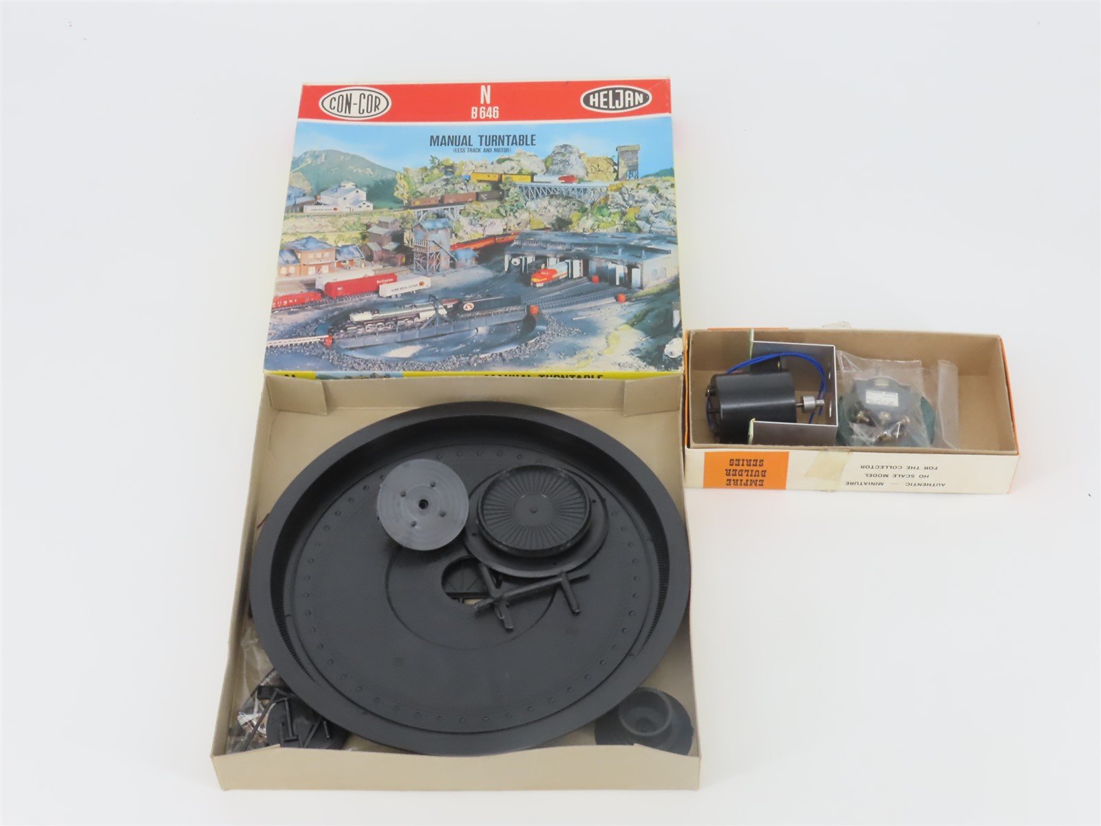 N Scale Con-Cor B646 Manual Turntable w/Added Motor