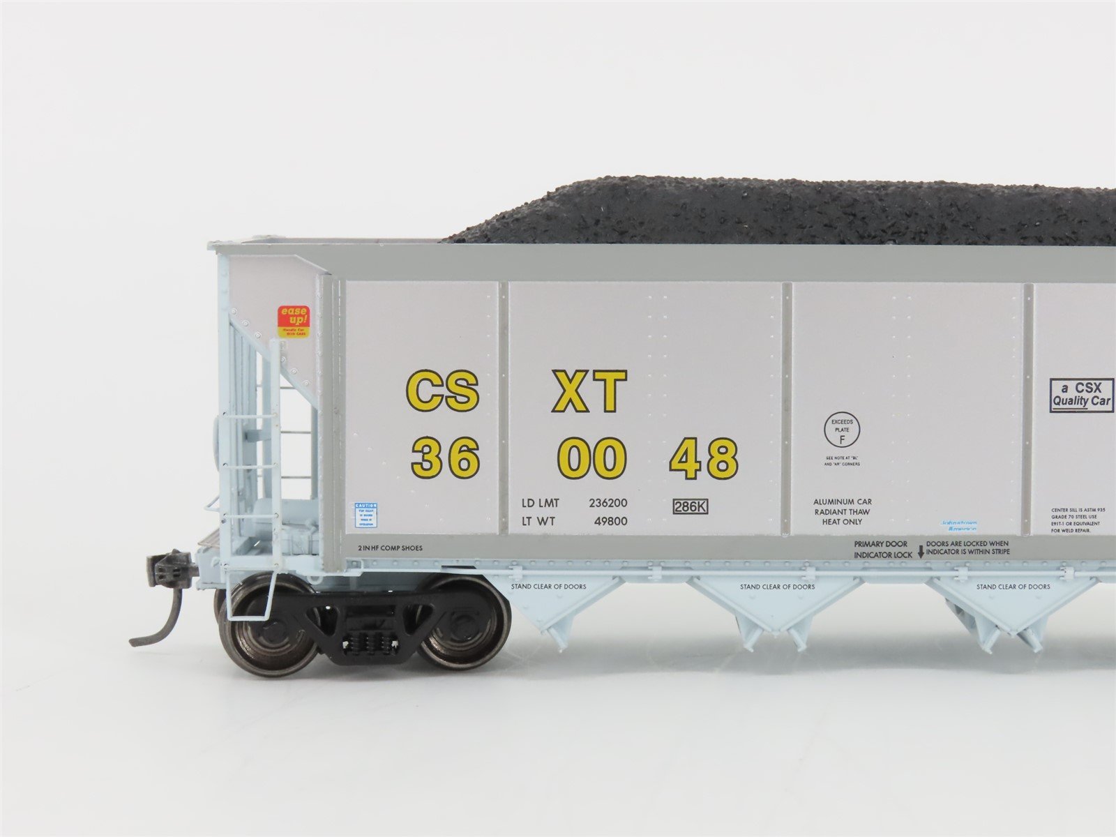 HO Scale ExactRail Evolution EE-1303-51 CSXT CSX 5-Bay Hopper #360048 w/ Load