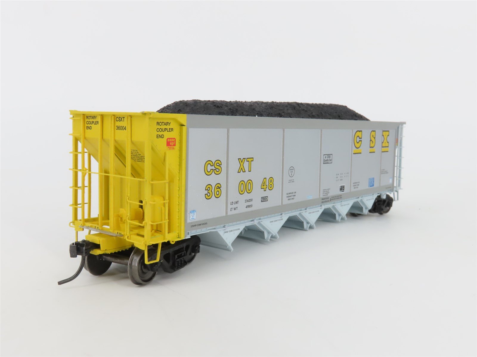 HO Scale ExactRail Evolution EE-1303-51 CSXT CSX 5-Bay Hopper #360048 w/ Load