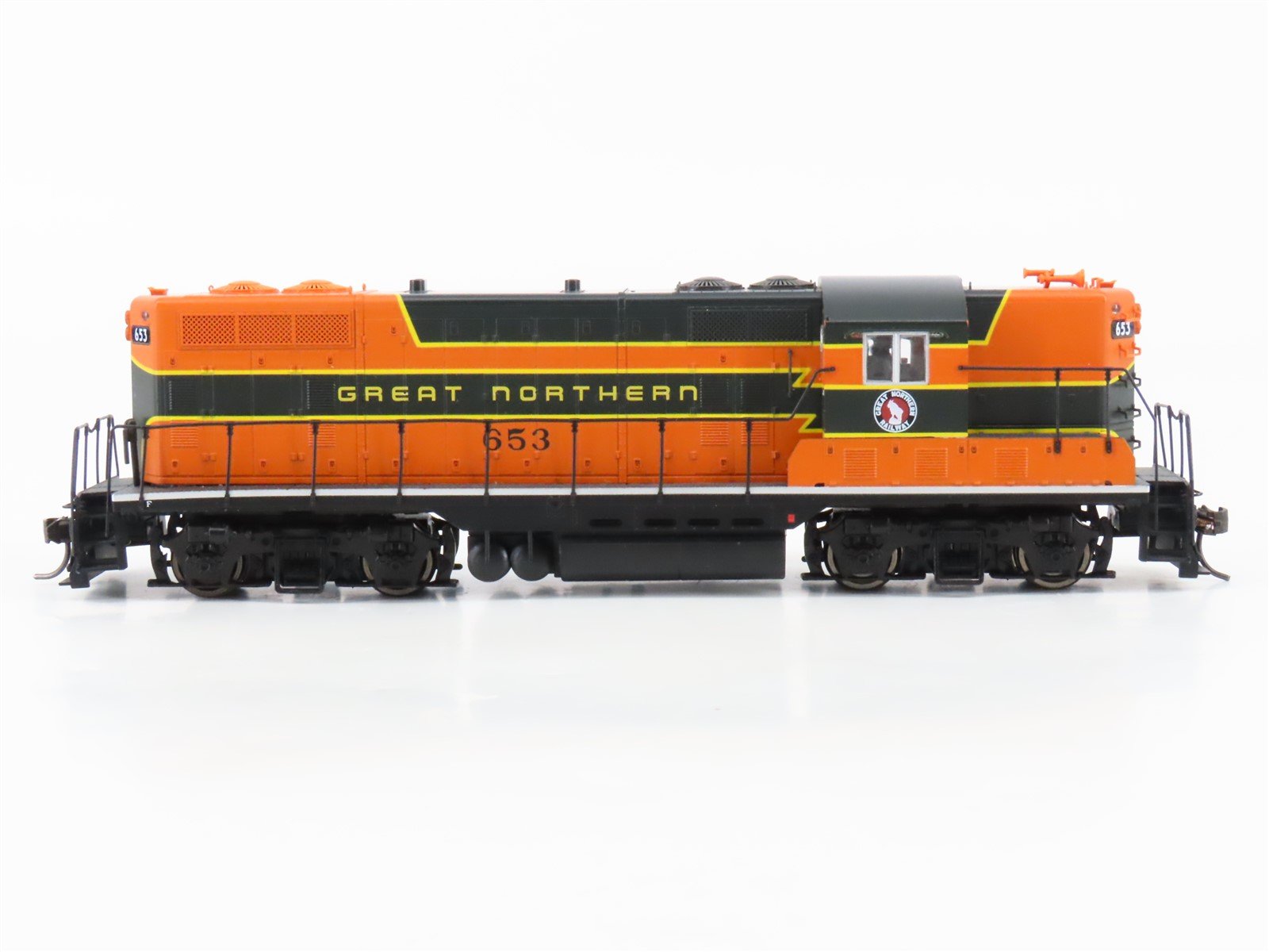 HO Scale Proto 2000 GN Great Northern EMD GP7 Diesel #653 w/ DCC