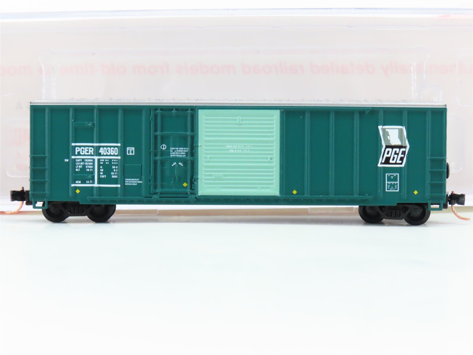 N Roundhouse 82302 PGE Pacific Great Eastern 50' FMC Boxcar #40360 UPGRADED